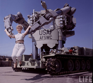 Illustration for article titled How the Atomic Age Gave Us Robot Surgeons